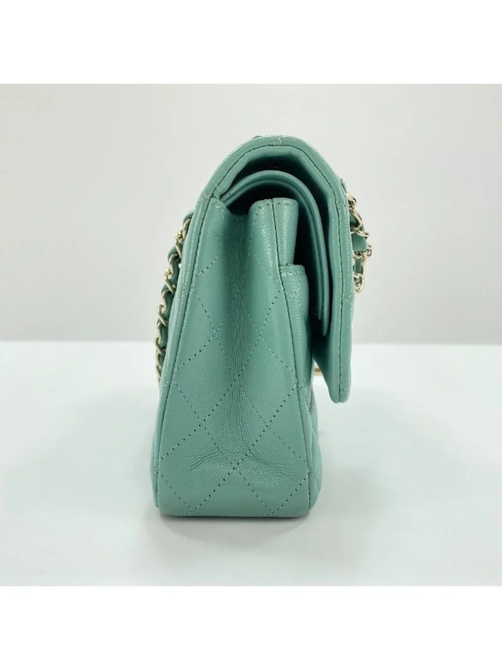 Chanel Shoulder Bag Quilted 25